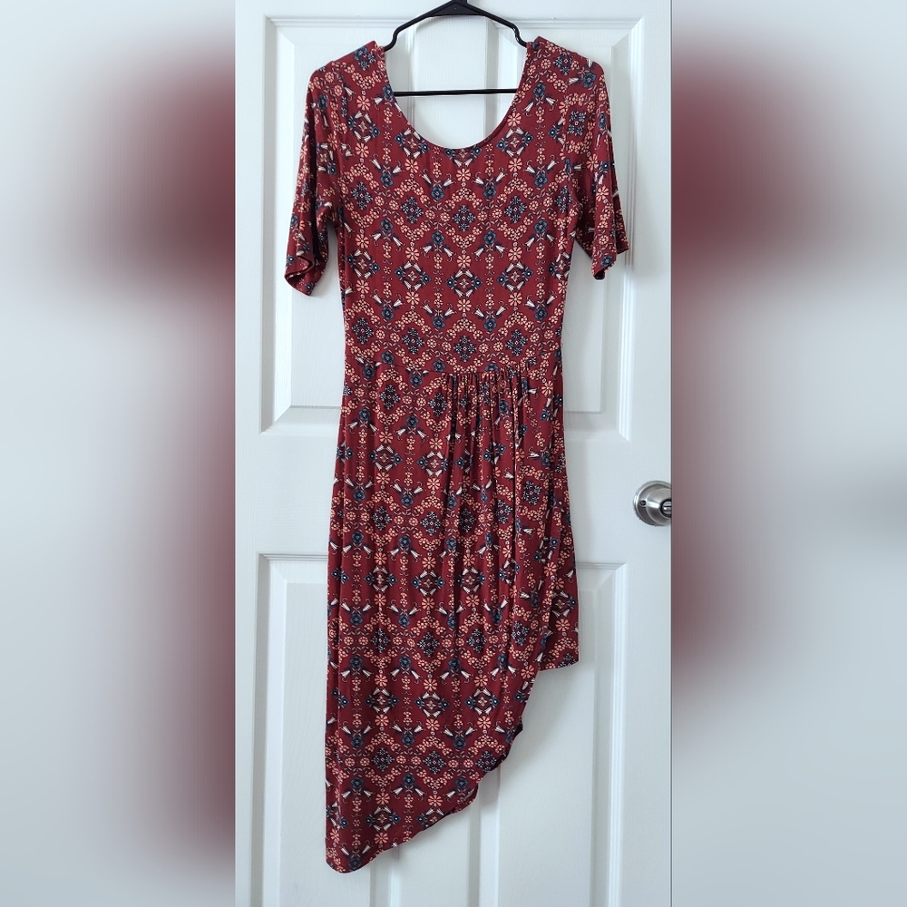 Everly by Francesca's Diagonal Hem Dress. Made in USA.